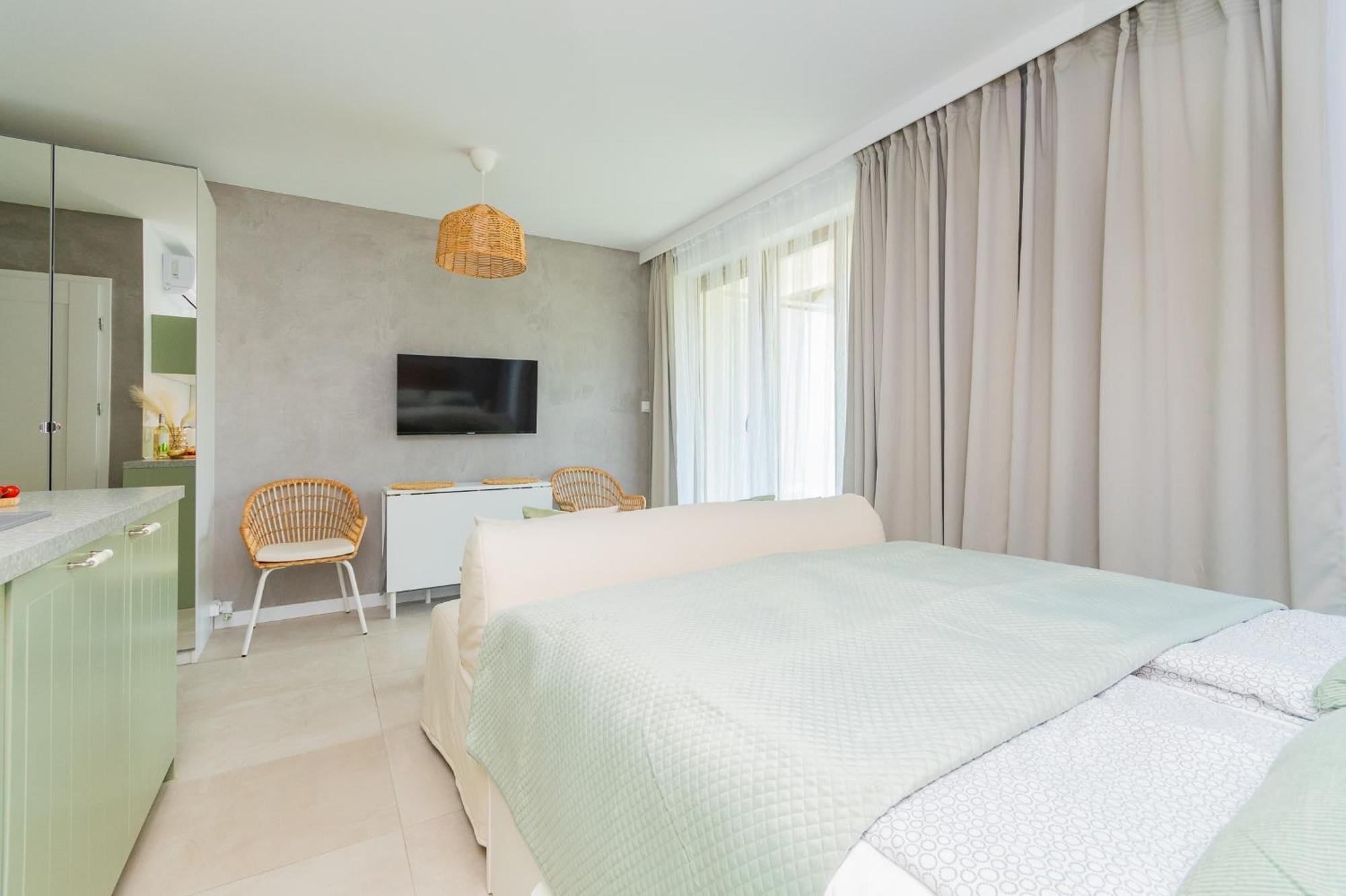 Apartamenty Mierzeja - Stegna Park Studio, 500 M Od Plazy Exterior foto